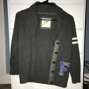 Ambercrombie and Finch sweater
